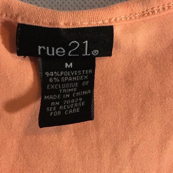 Rue21 sequence Top🛍 - Picture 3 of 4